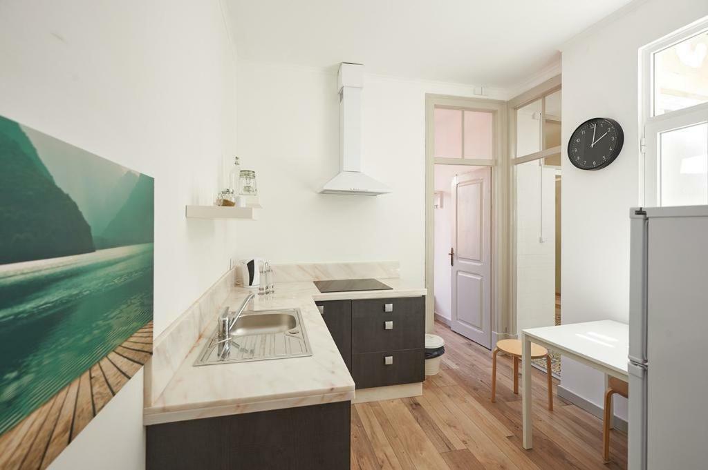 Love Inn Bairro Alto Lizbona Zewnętrze zdjęcie